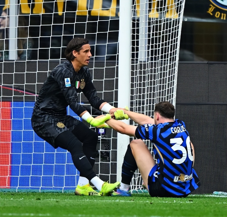 曼城宣布提前夺得英超冠军利物浦无缘三连冠 曼城宣布提前夺得英超冠军利物浦无缘三连冠