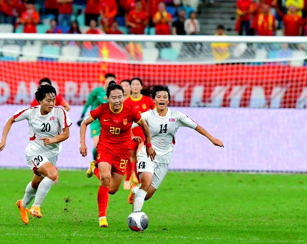 东京奥运女足赛场热闹非凡,中国队表现亮眼的简单介绍 东京奥运女足赛场热闹非凡,中国队表现亮眼的简单介绍