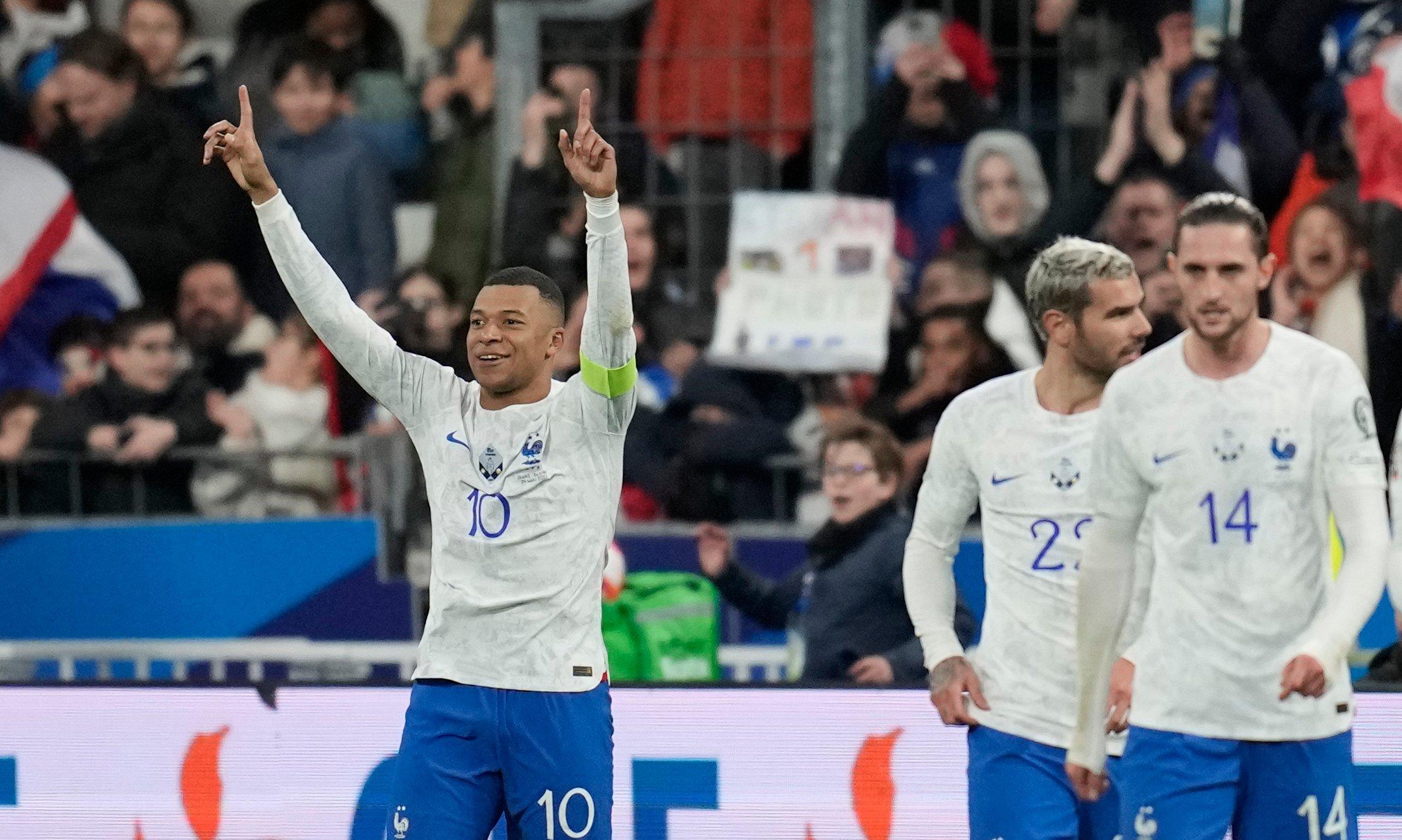 欧洲足球联赛强队交锋,火爆开战 欧洲足球联赛强队交锋,火爆开战