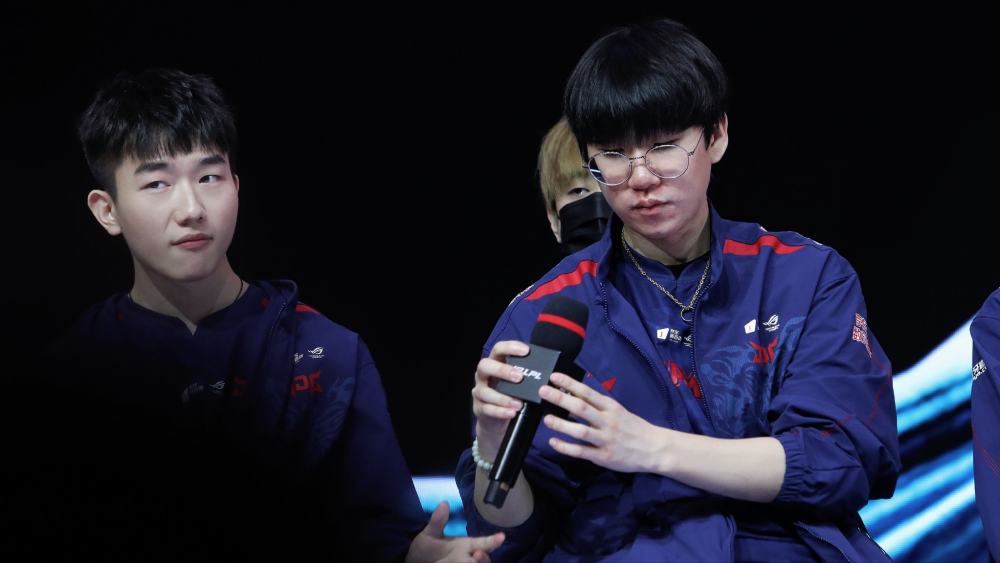 开云官网-FLY力克WBG，Ruler团战一打五鏖战多局半决赛，成为赛场最大亮点