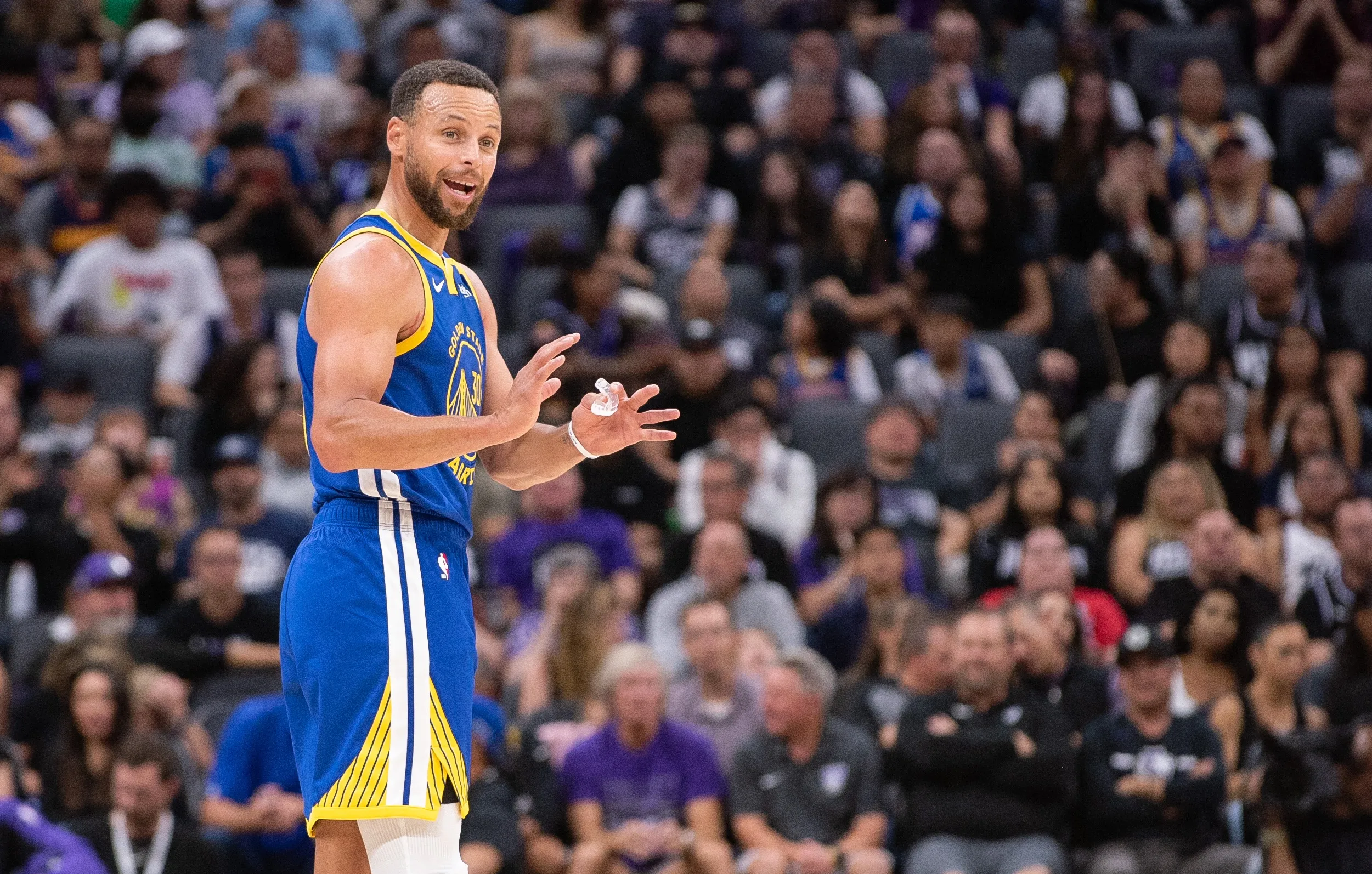 开云体育下载-包含勇士大比分轻取猛龙，在东部决赛取得领先的词条