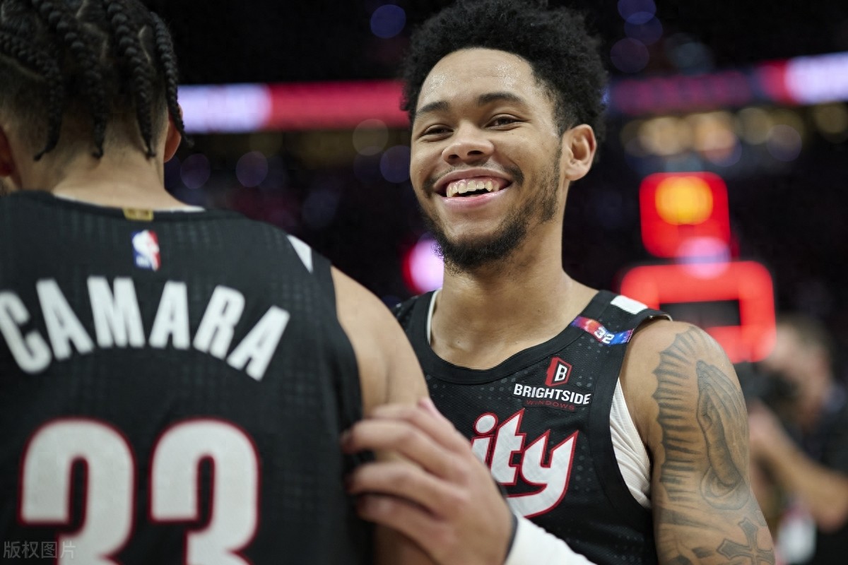 开拓者队险胜爵士队,系列赛再度领先 开拓者队险胜爵士队,系列赛再度领先