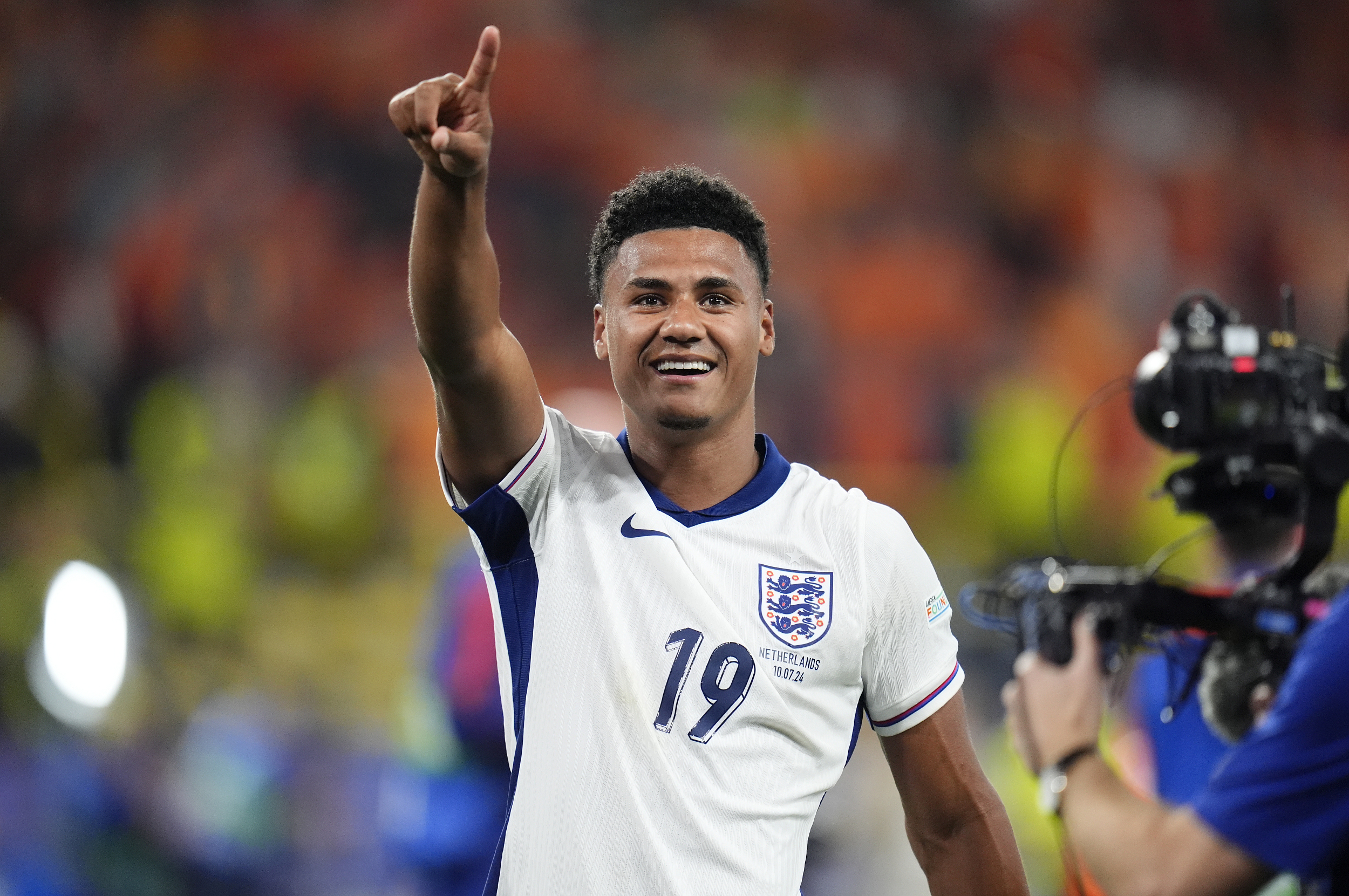 英格兰队夺冠在望,杀入欧洲杯决赛 英格兰队夺冠在望,杀入欧洲杯决赛