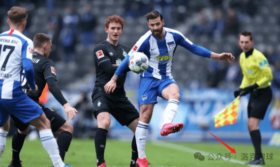 柏林赫塔主场惨败，球迷怀疑教练战术