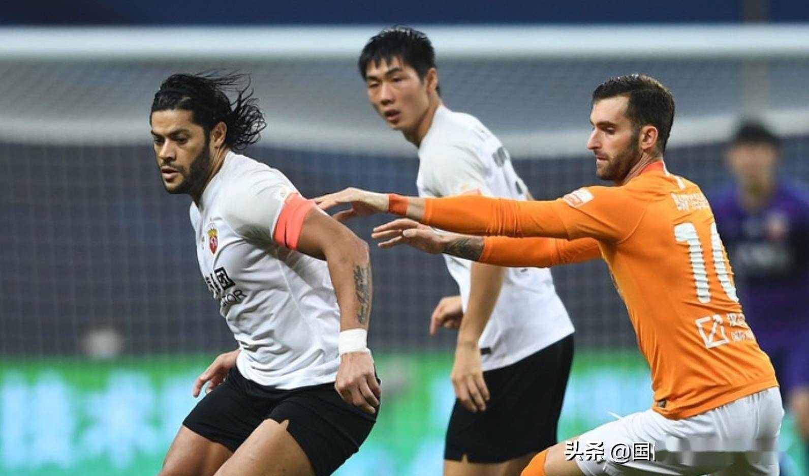武汉卓尔客场挑战上港，硬仗即将上演谁能一马当先