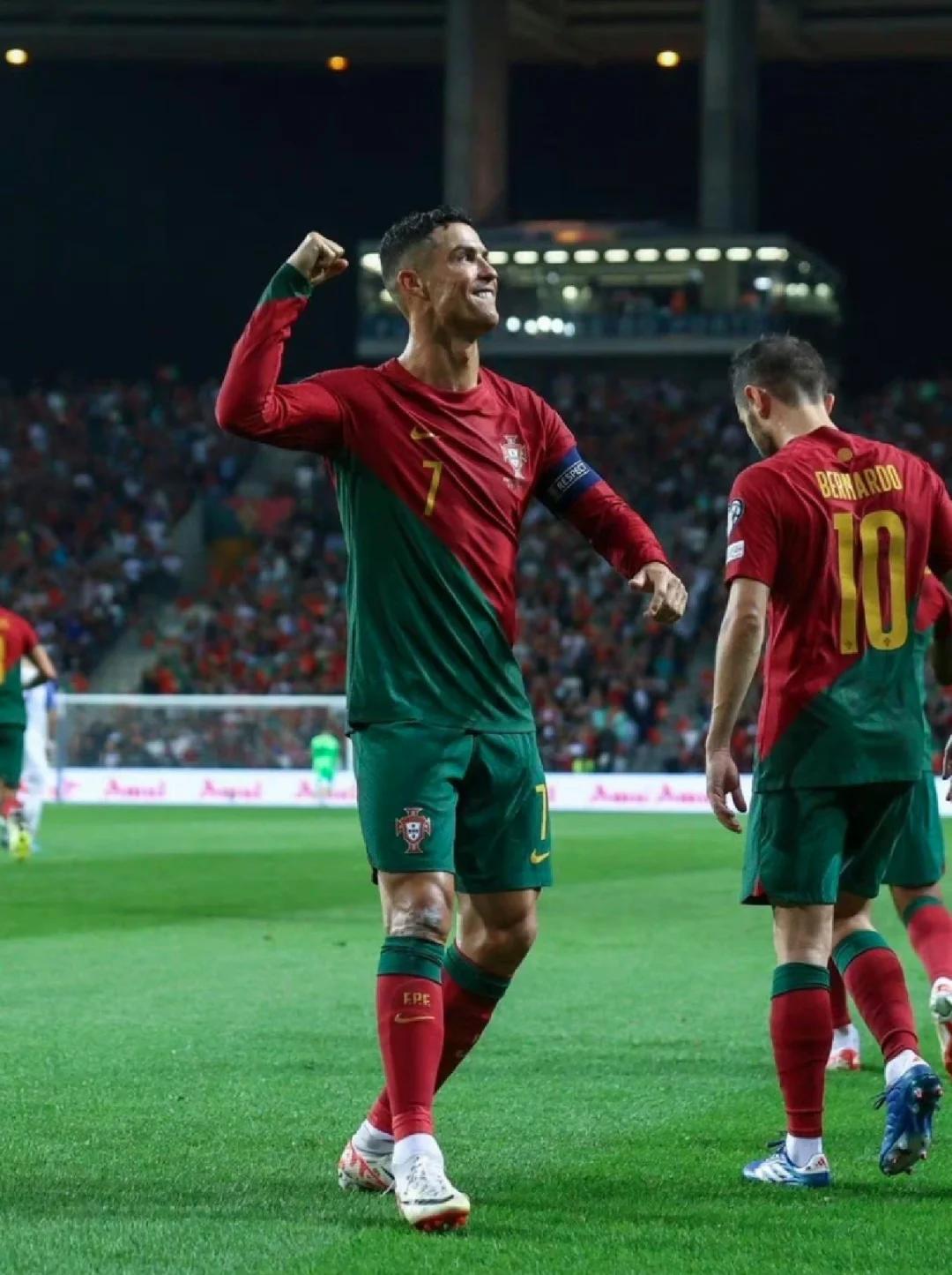 欧洲杯预选赛惊现一方大比分领先,逆袭斩获胜利的简单介绍 欧洲杯预选赛惊现一方大比分领先,逆袭斩获胜利的简单介绍